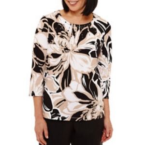 Alfred Dunner Black and Cream Floral Print 3/4 Sleeve Top